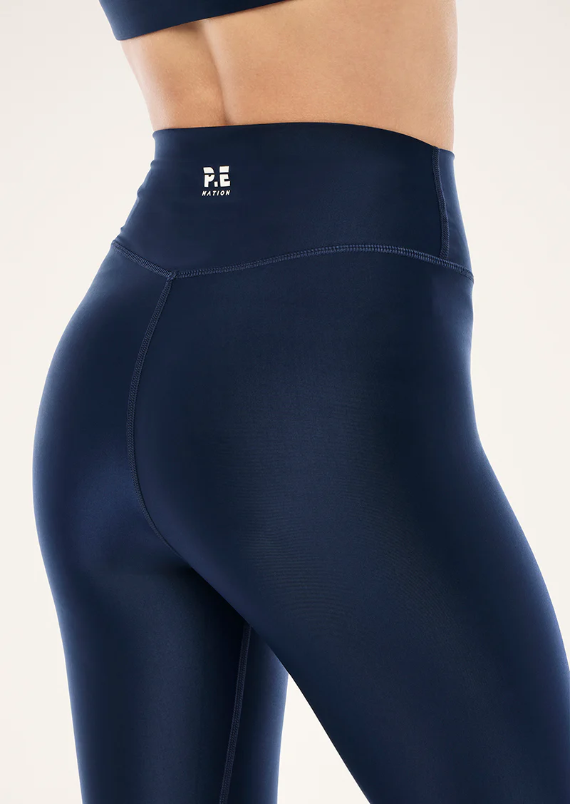 Fairmont full length legging in dark navy shine - Image 4