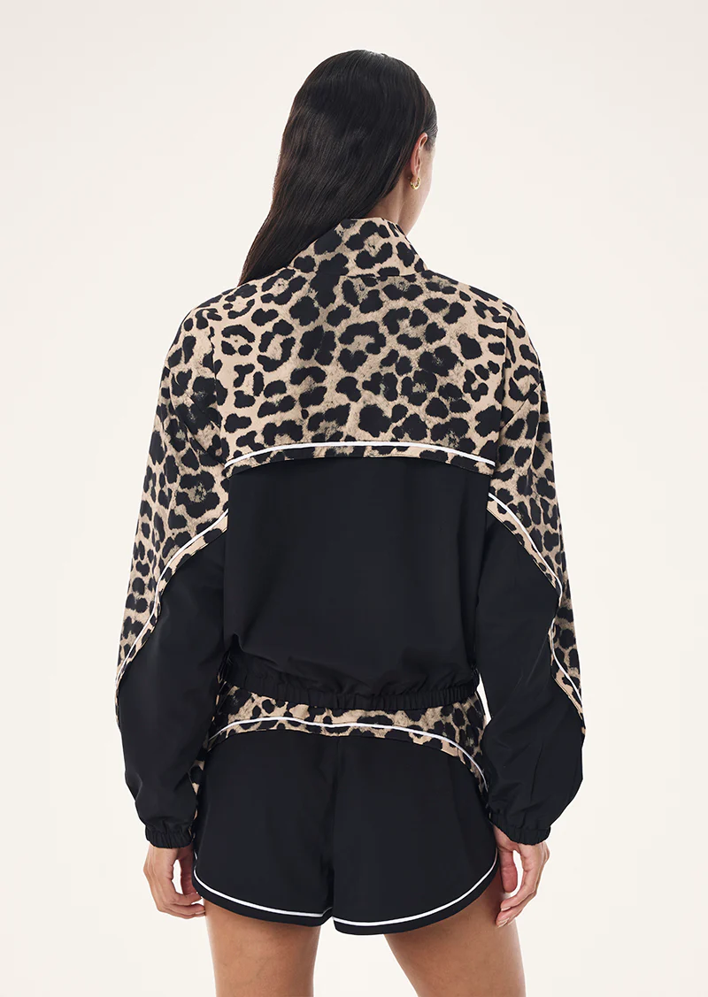 Linear jacket in leopard & black - Image 3
