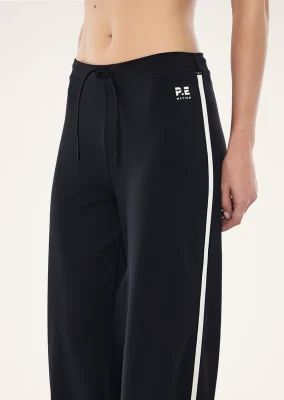 Cascade wide leg legging in black & whisper white