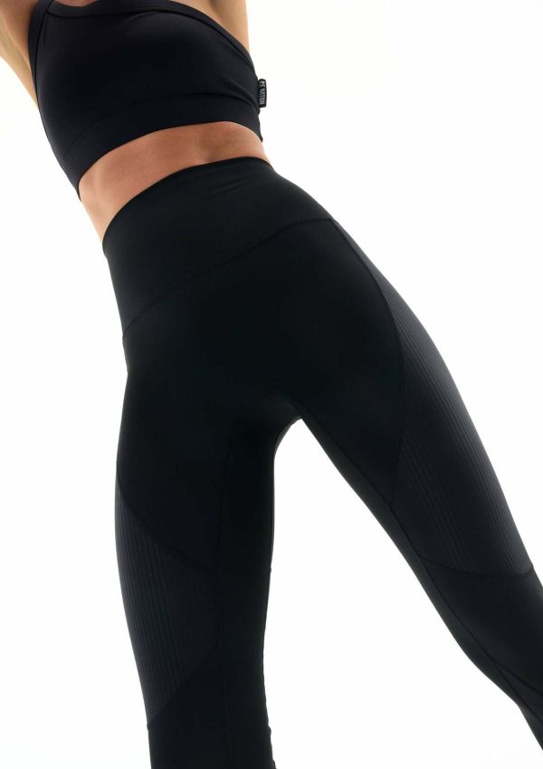 Free Play Legging- Black 1