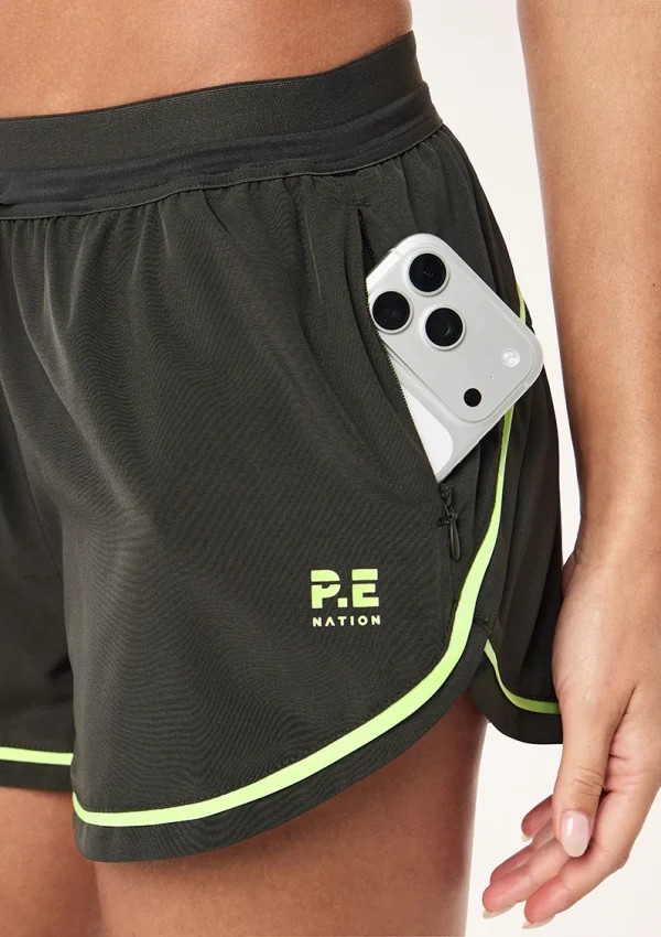 Linear short in caviar & lime 1