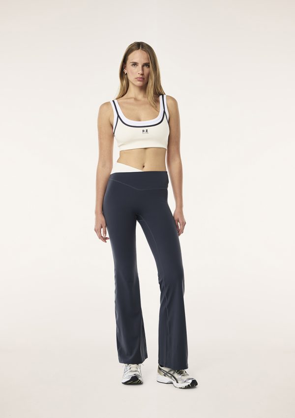 WANDER FLARE LEGGING IN MARINE BLUE 2